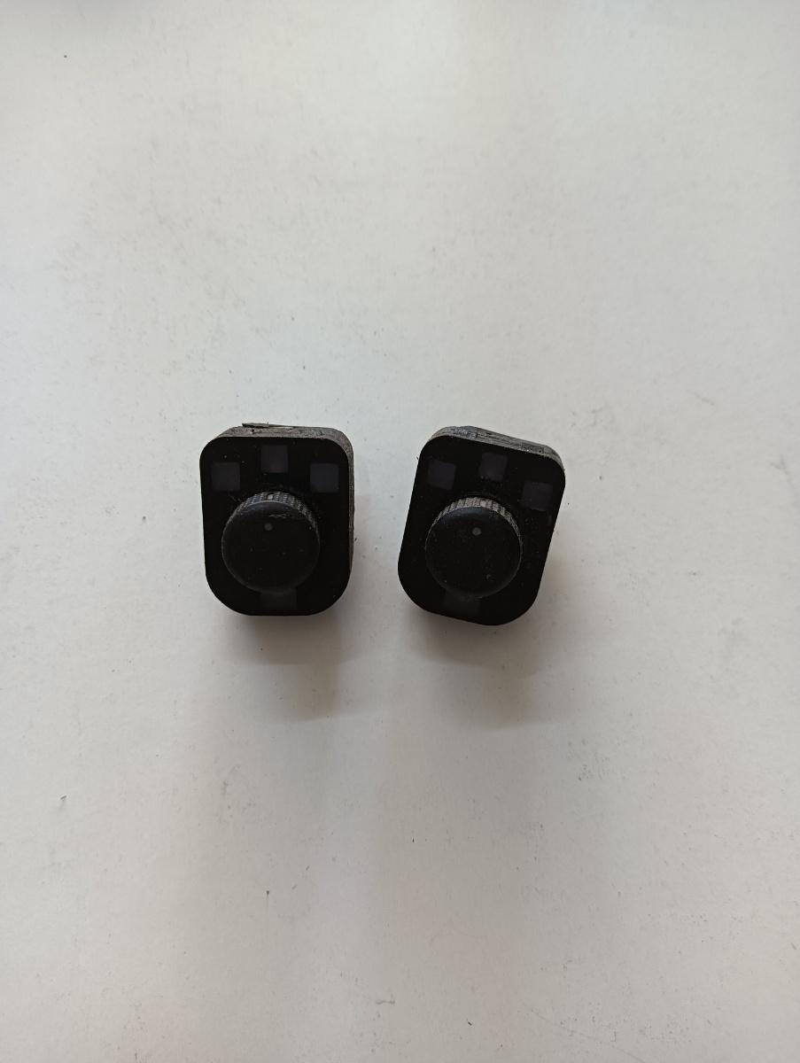 Buton reglaj oglinzi SEAT LEON II 1P1 2005 - 2013 5p0959565