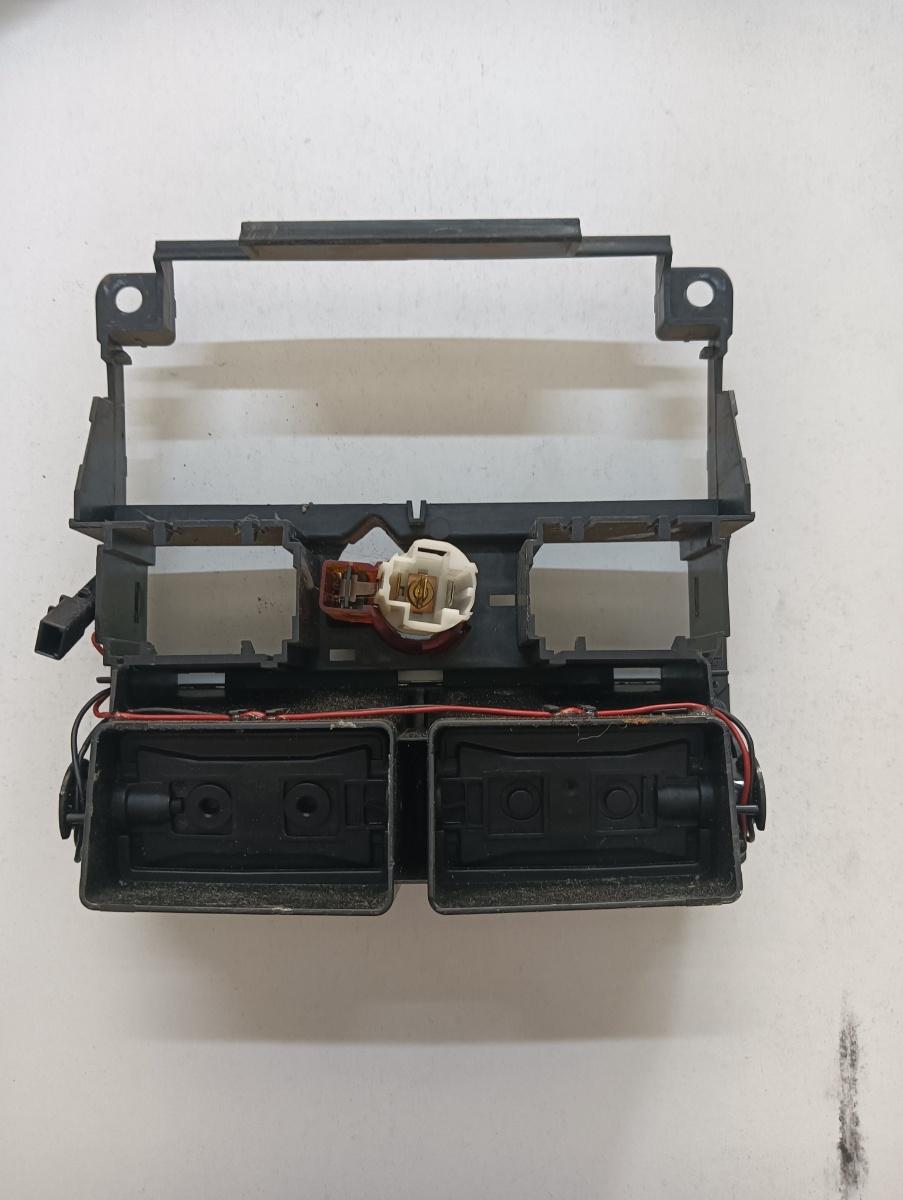 Guri ventilatie  spate AUDI A8 II 4E2, 4E8 2002 - 2010 4e0819203a – foto 2