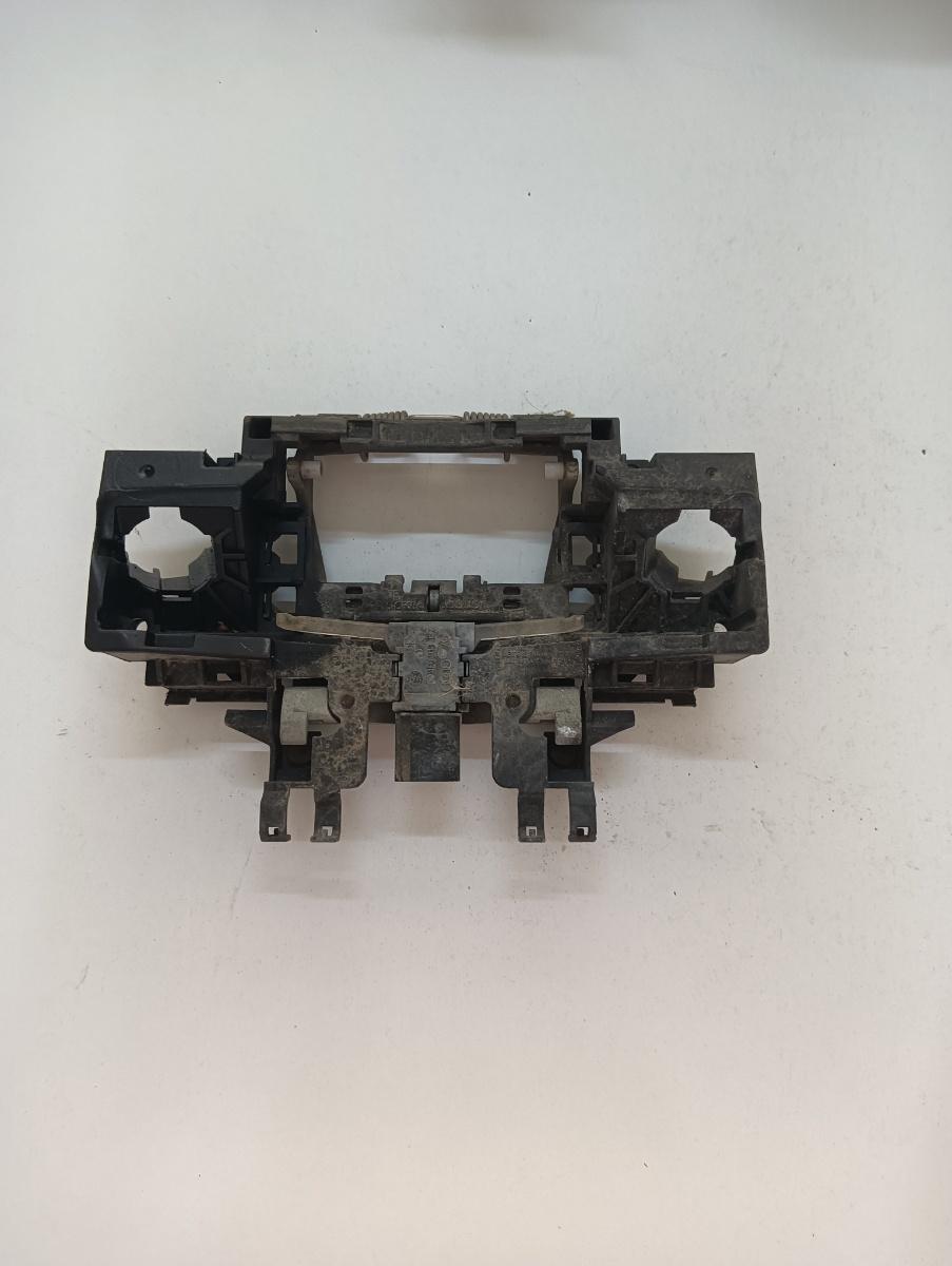 Maner usa interior  dreapta fata AUDI A8 II 4E2, 4E8 2002 - 2010 4e0949137