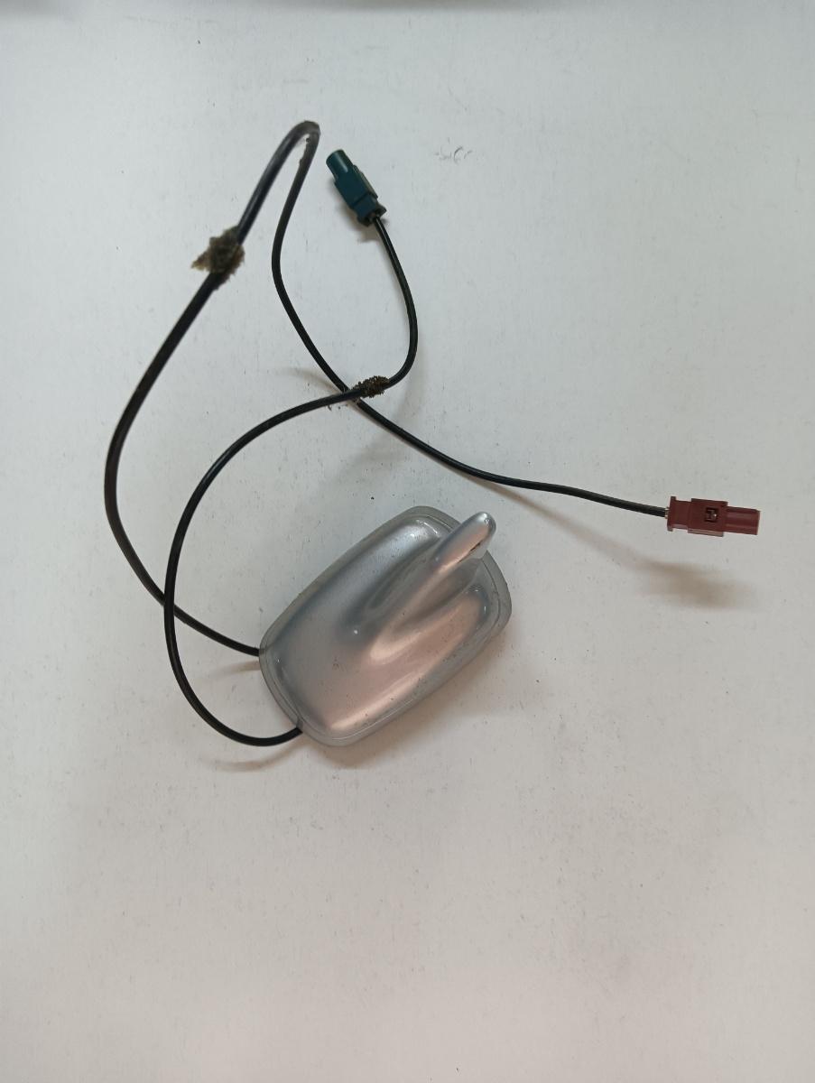 Antena AUDI A8 II 4E2, 4E8 2002 - 2010 4e0035503