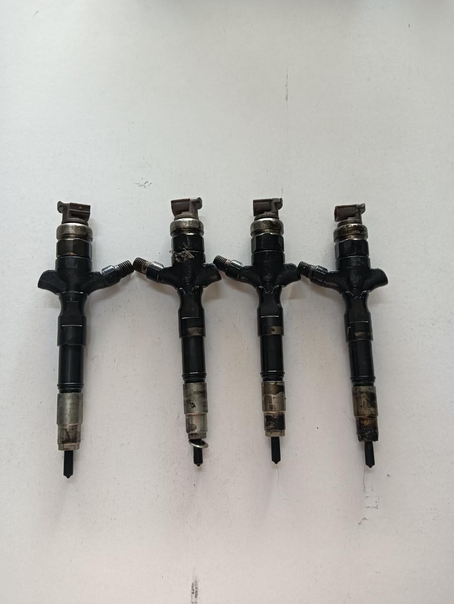 Set injectoare combustibil TOYOTA LAND CRUISER LJ12_, KZJ12_, TRJ12_, KDJ12_, GRJ12_ 2002 - 3.0 D-4D 1KD-FTV 1305e9e2