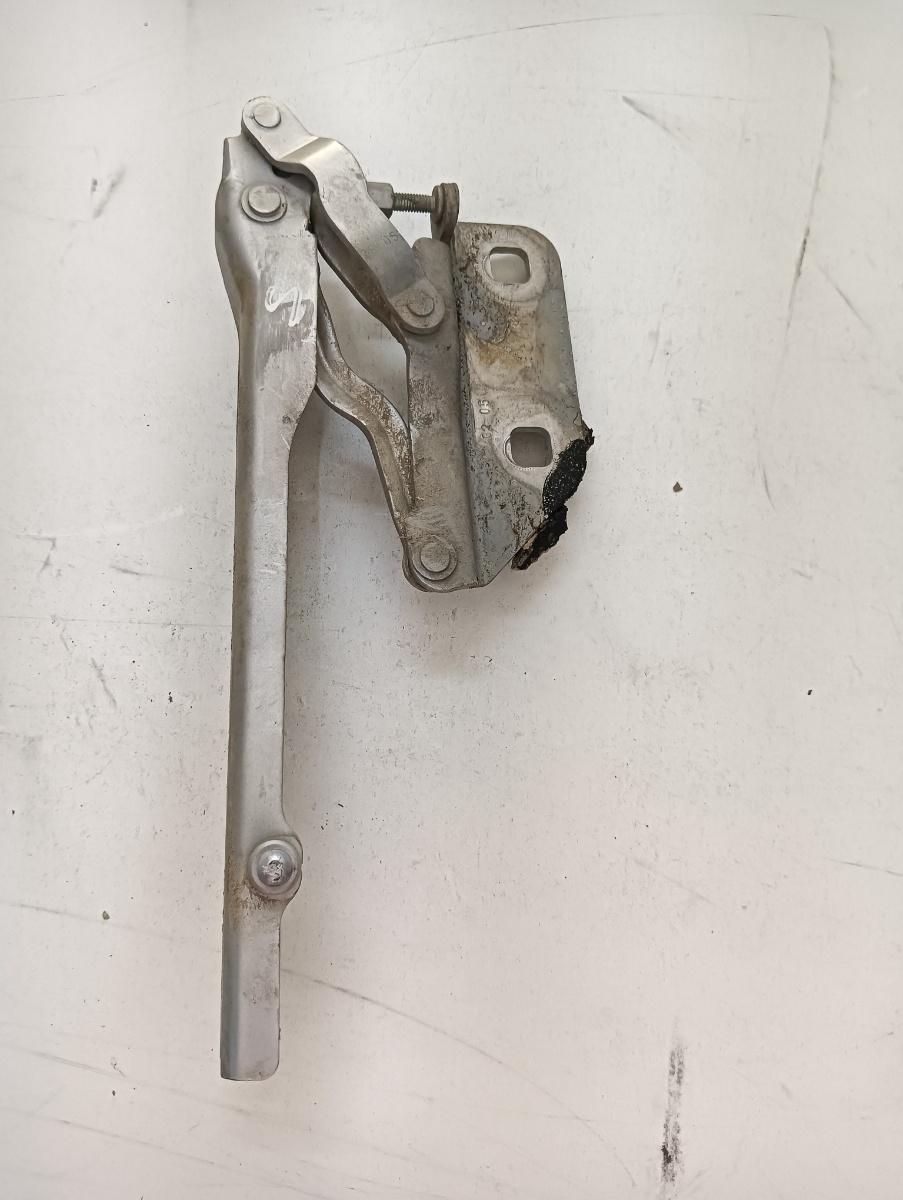 Balama capota stanga fata AUDI A8 II 4E2, 4E8 2002 - 2010