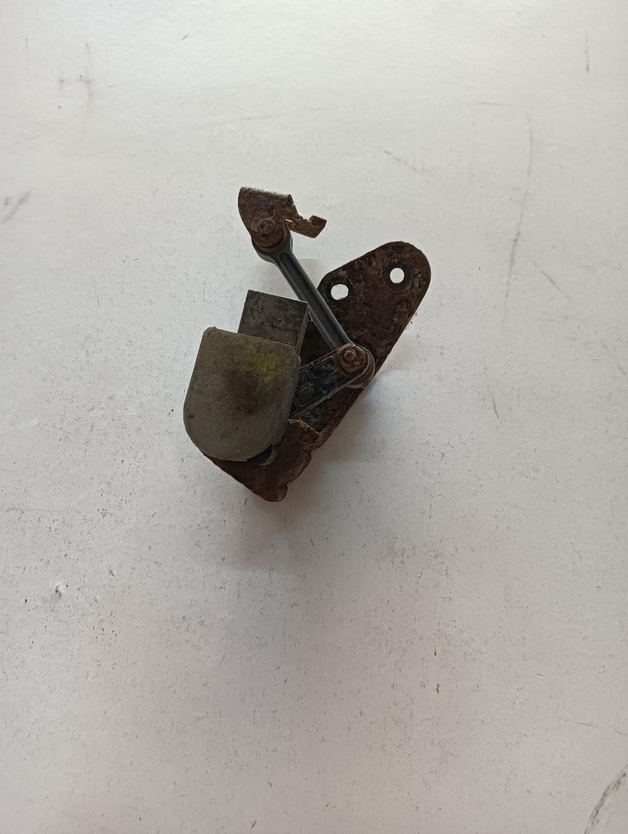 Senzor nivel balsat stanga fata AUDI A8 II 4E2, 4E8 2002 - 2010