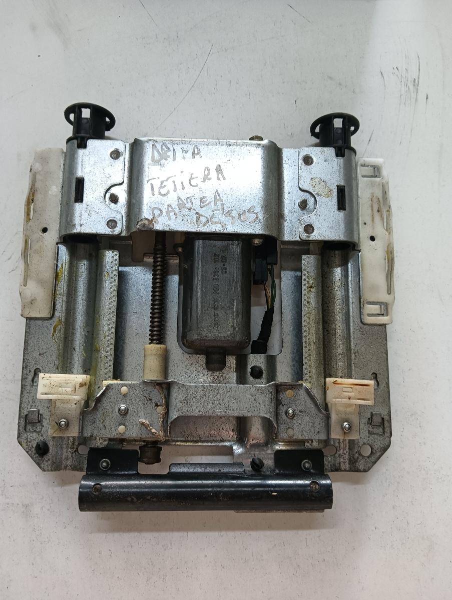 Motoras tetiera  dreapta fata AUDI A8 II 4E2, 4E8 2002 - 2010 900836102 – foto 2