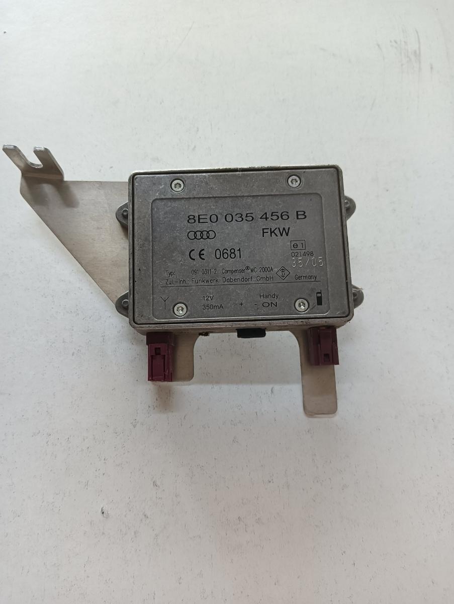 Amplificator antena  AUDI A8 II 4E2, 4E8 2002 - 2010 8e0035456b – foto 2
