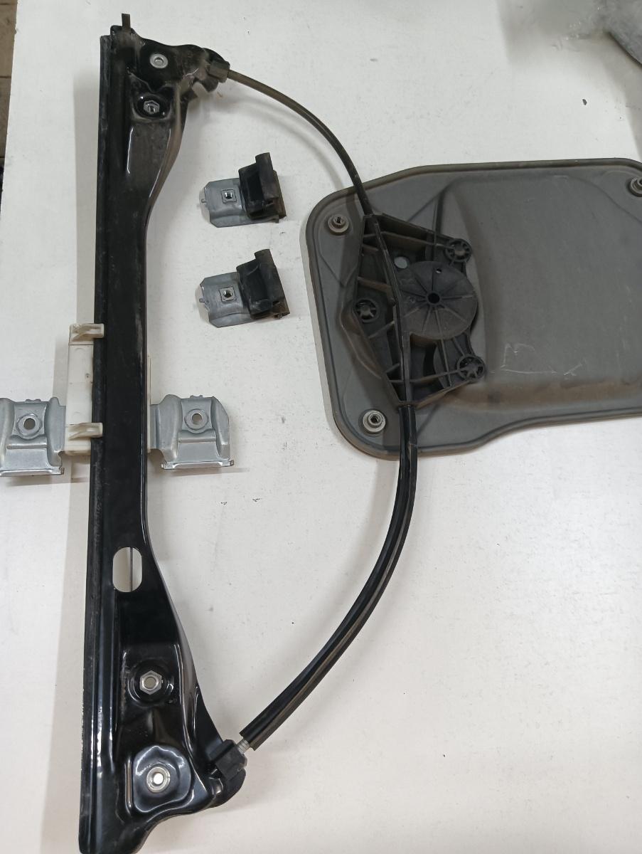 Macara geam electric  dreapta fata SKODA FABIA II 542 2006 - 2014