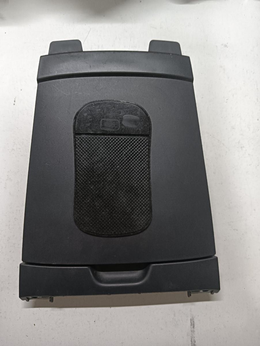 Compartiment depozitare  OPEL AGILA B H08 2008 - 2014 7382151k01