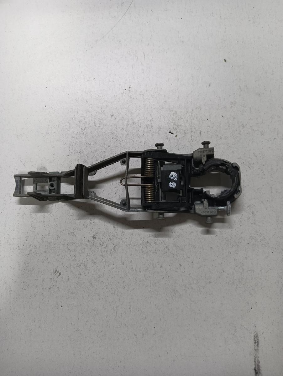 Maner usa interior  stanga spate VOLKSWAGEN GOLF V Variant 1K5 2007 - 2009 1k0837885a