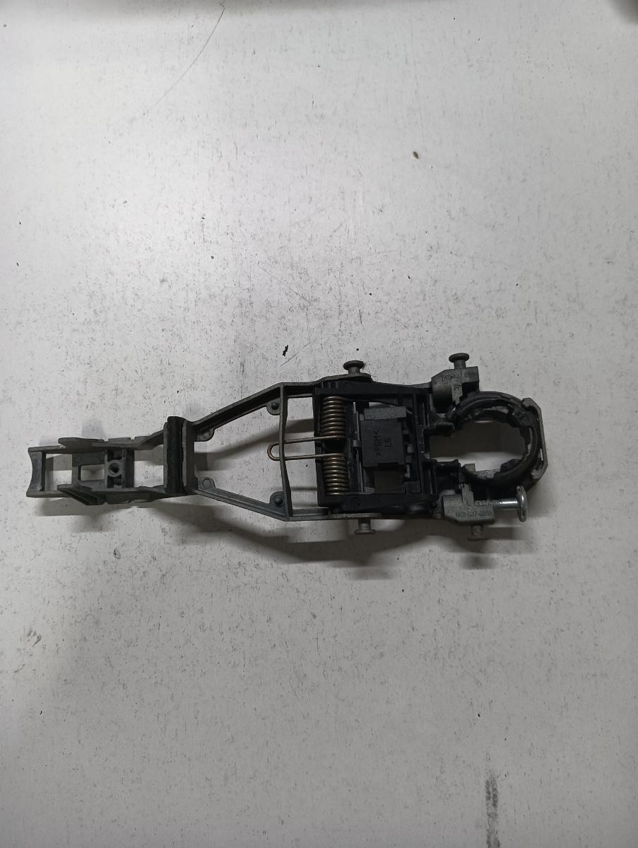 Maner usa interior  stanga fata VOLKSWAGEN GOLF V Variant 1K5 2007 - 2009 1k0837885a