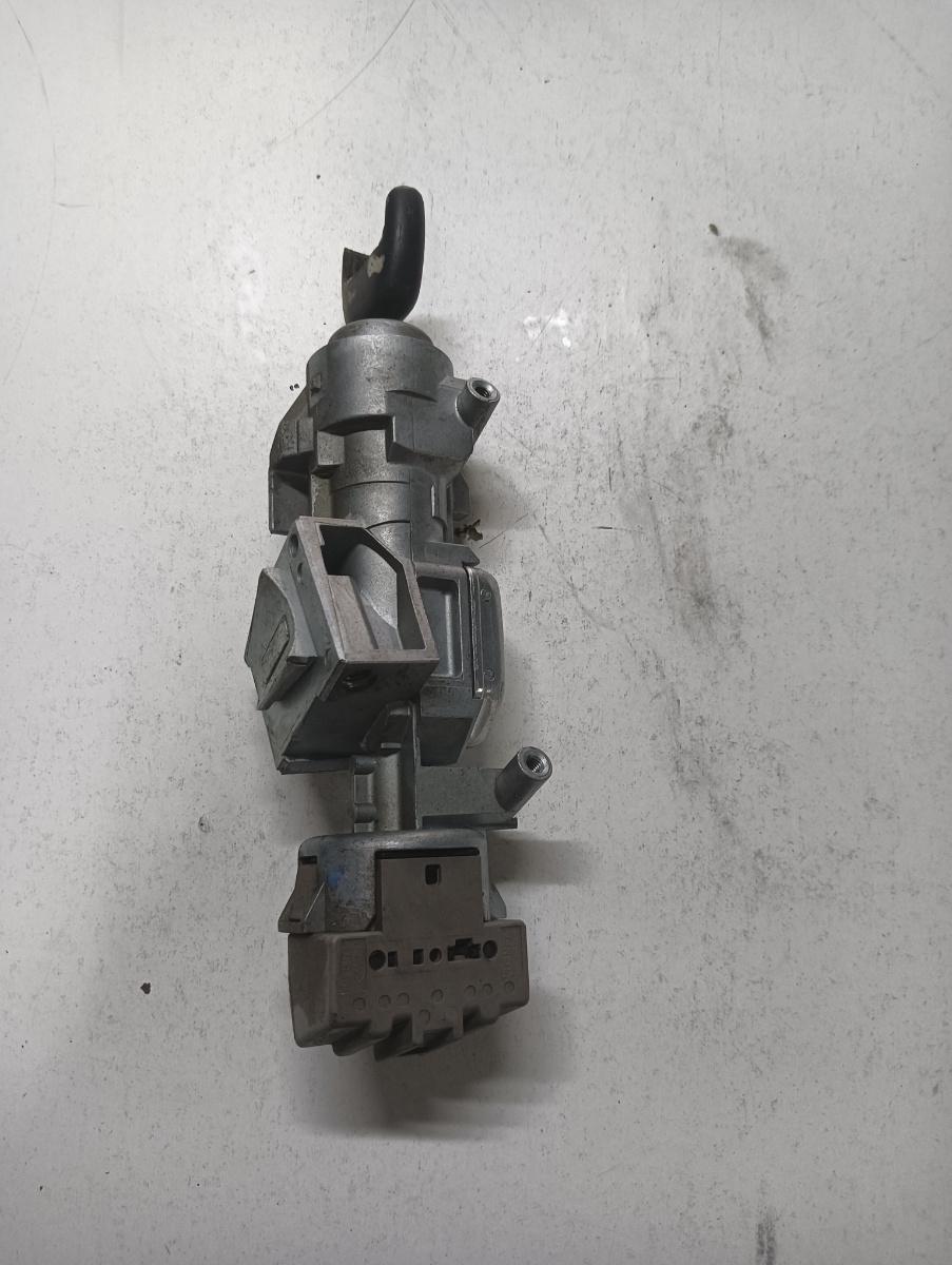 Contact cu cheie  FORD FOCUS II DA_, HCP, DP 2004 - 2013 3m513f880ac
