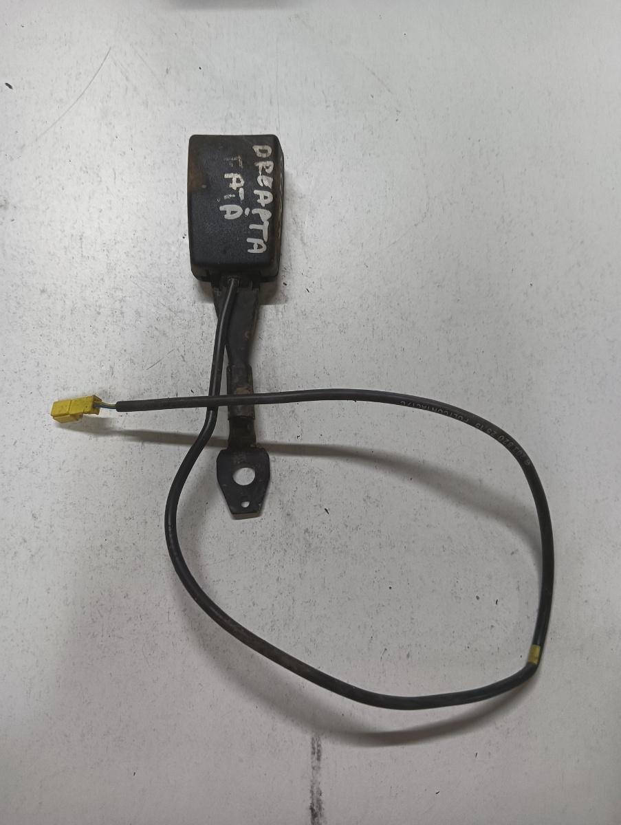 Pretensionare  dreapta fata MERCEDES-BENZ C-CLASS II W203  2000 - 2007