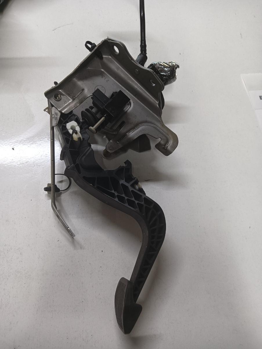 Pedala de acceleratie FORD FOCUS IV HN 2018 - > EcoBoost B7DA Jx617b633ac – foto 2