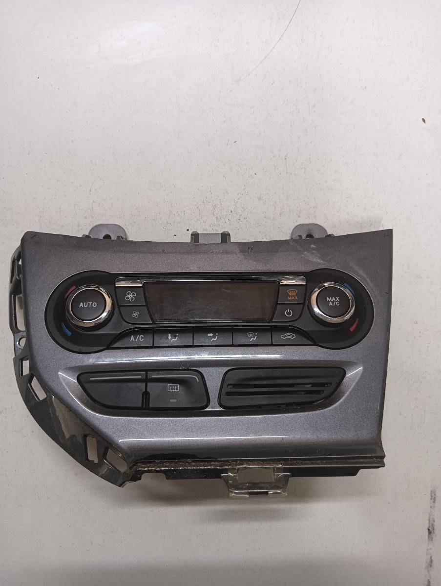 Climatronic FORD FOCUS III Saloon 2010 - > Bm5t18c612cj