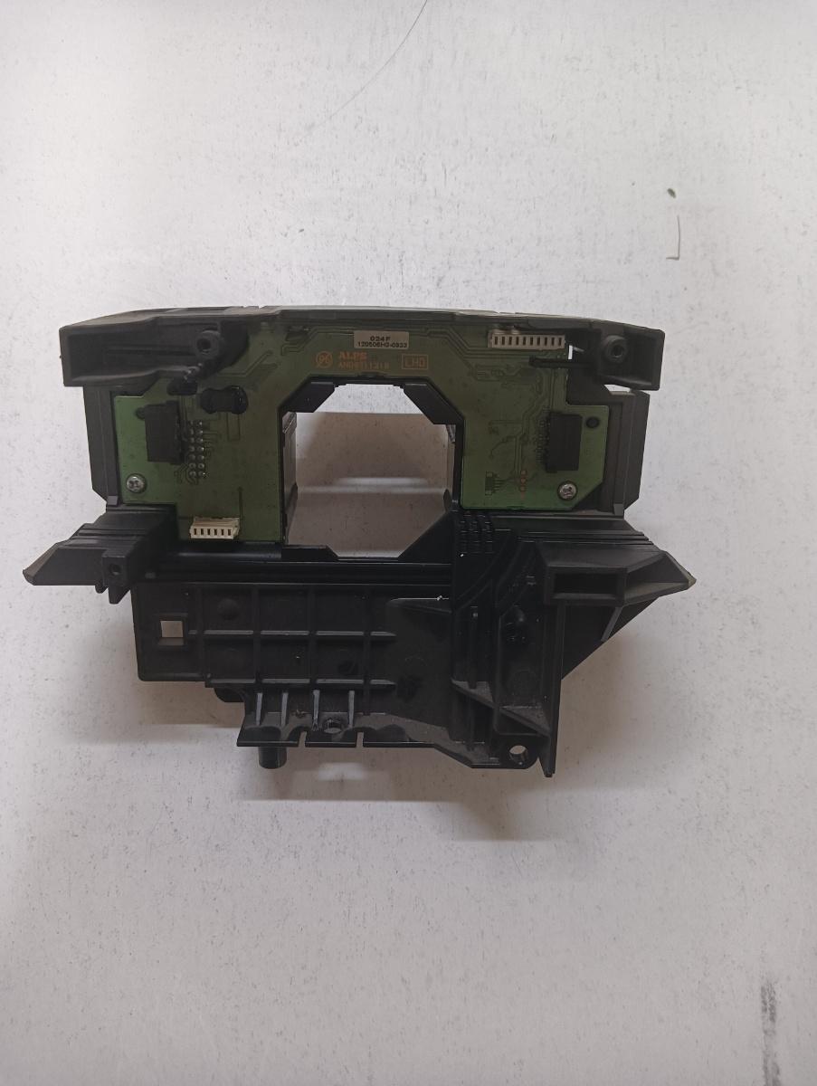 Suport ansamblu manete  FORD FOCUS III Saloon 2010 - > Bv6t13n064ag