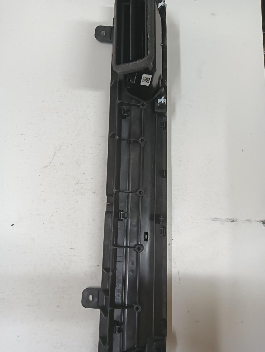 Guri ventilatie bord fata AUDI A6 C8, 4A2 2018 - > 4k1820902 – foto 4