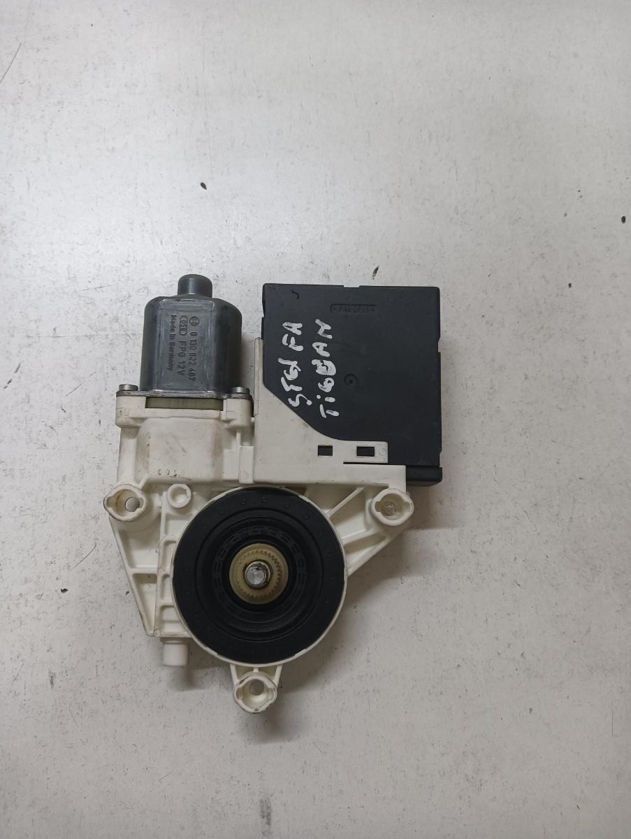 Motoras geam pivotant stanga fata VOLKSWAGEN TIGUAN 5N_ 2007 - > 3c0959792b – foto 2