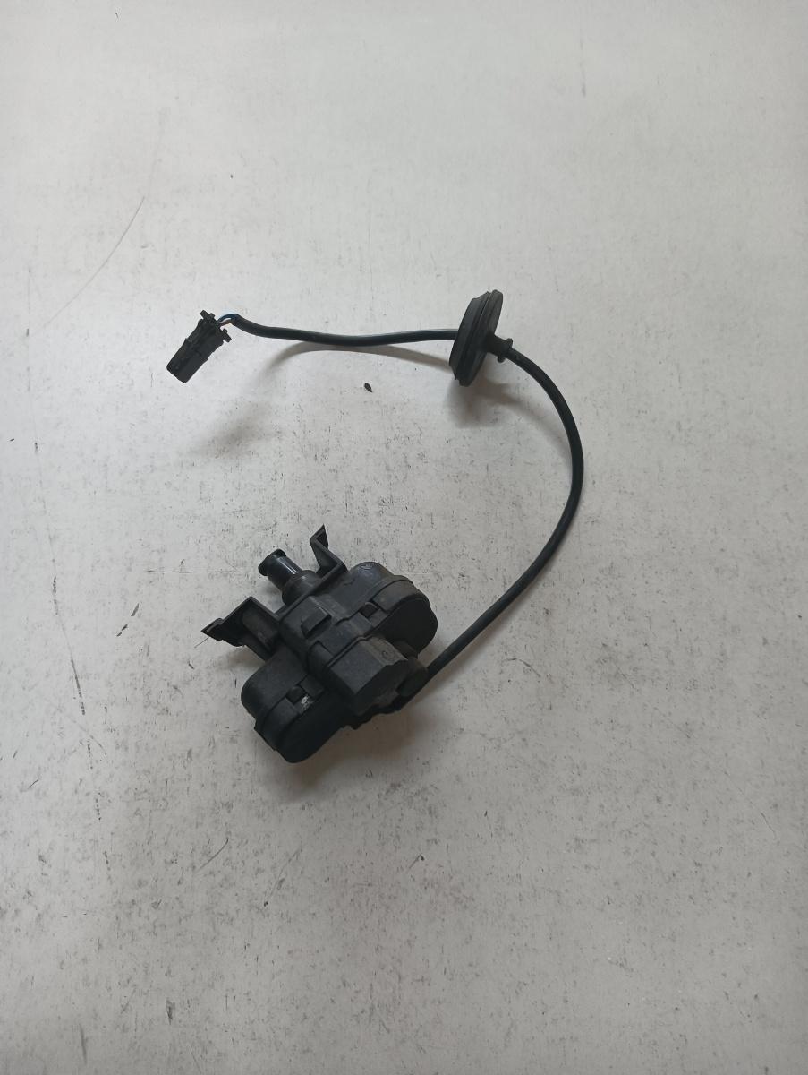 Motoras usa rezervor  VOLKSWAGEN TIGUAN 5N_ 2007 - > 5n0810773b