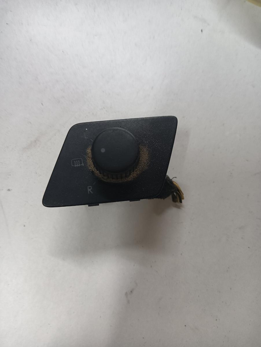 Buton reglaj oglinzi  VOLKSWAGEN GOLF VI 5K1 2008 - 2013