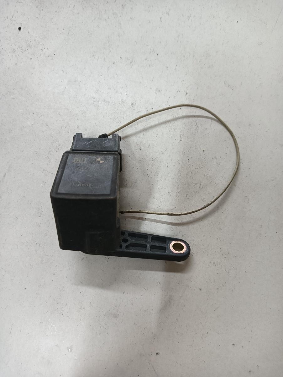 Senzor nivel faruri  BMW X5 E53 2000 - 2007 1093698