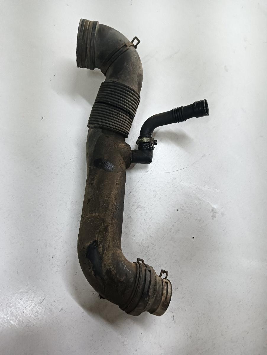 Furtun intercooler VOLKSWAGEN TRANSPORTER V Box 7HA, 7HH, 7EA, 7EH 2003 - > 1.9 TDI BRS