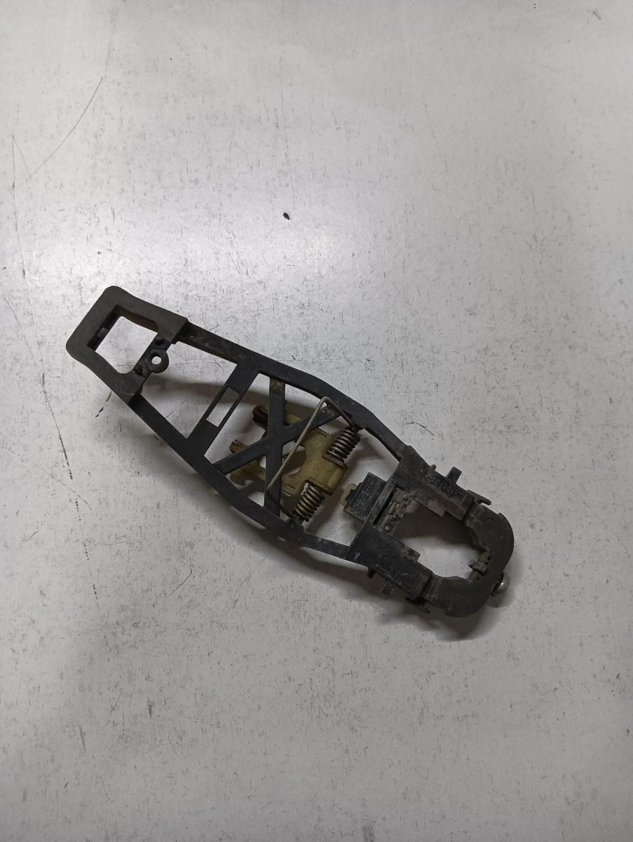 Maner usa interior  dreapta spate VOLKSWAGEN TOURAN 1T1, 1T2 2003 - 2010 – foto 2