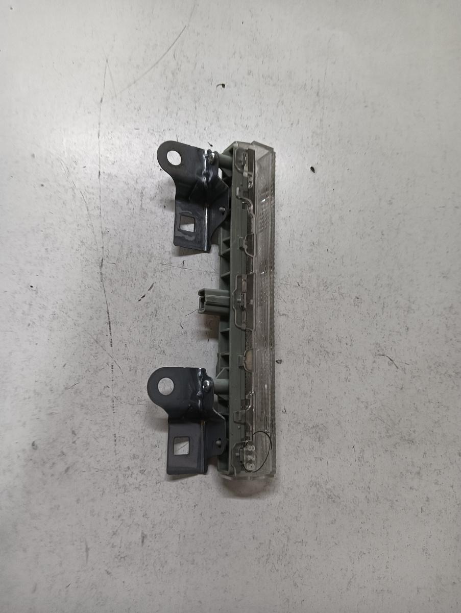 Stop haion  TOYOTA AURIS _E15_ 2006 - 2012 – foto 2