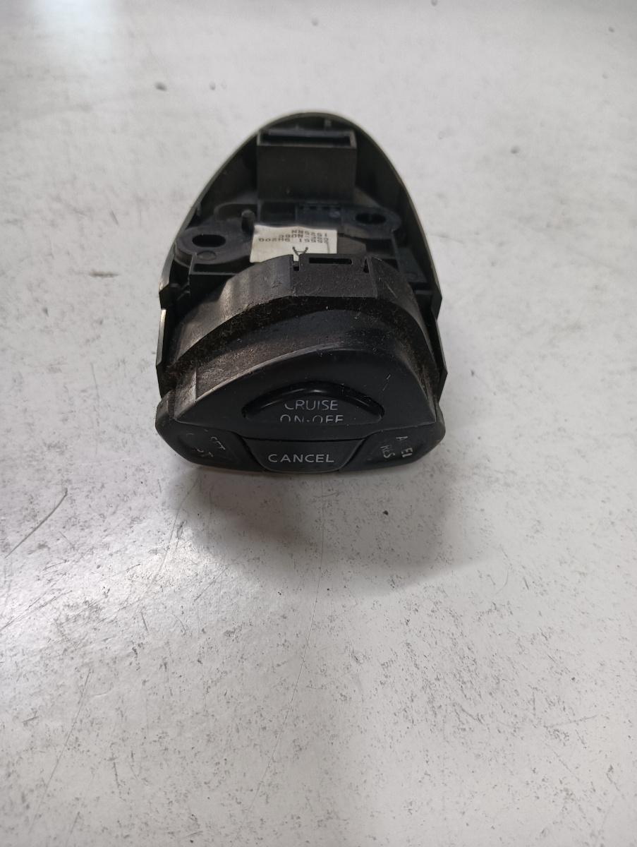 Control multimedia volan  NISSAN X-TRAIL T30 2001 - 2013 255519h200