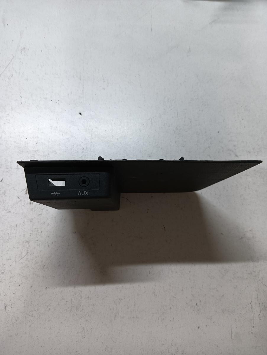 Mufa auxiliara  SEAT TOLEDO IV KG3 2012 - >