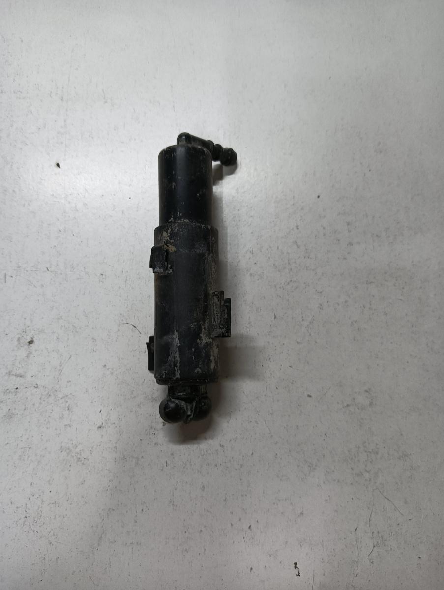 Pompa spalator faruri dreapta fata AUDI A5/S5 8T3 2007 - 2017