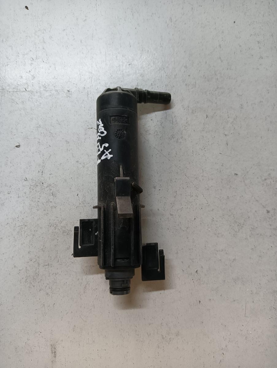 Spalator far  stanga fata AUDI A5/S5 8T3 2007 - 2017 8t0955101d