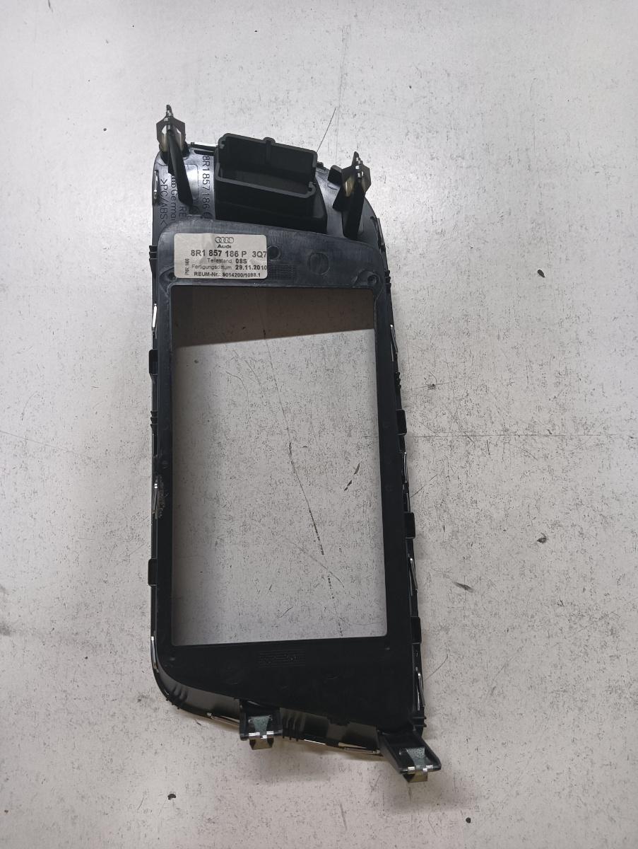 Ornament display  AUDI Q5 8RB 2008 - > 8r1857186p – foto 2