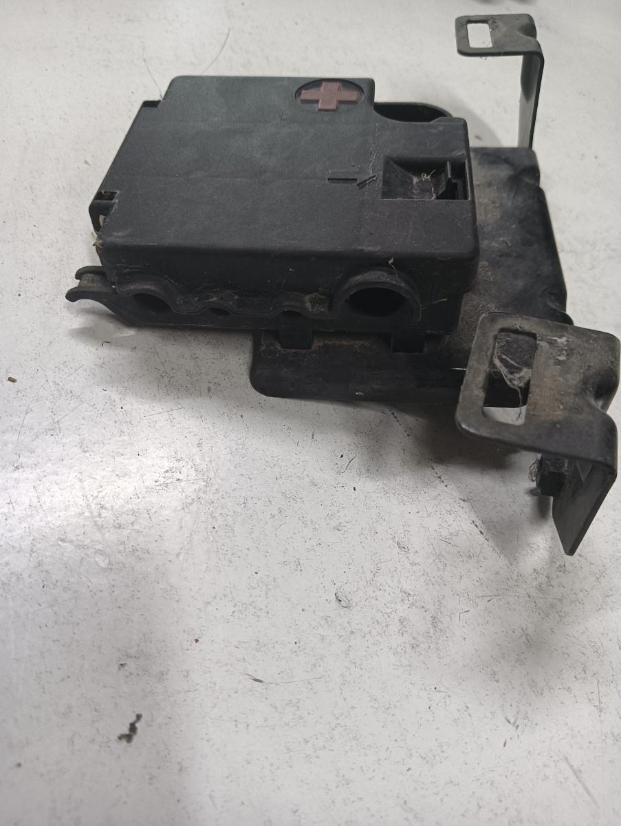 Suport capac baterie  AUDI Q5 8RB 2008 - > 8r0971502a – foto 2