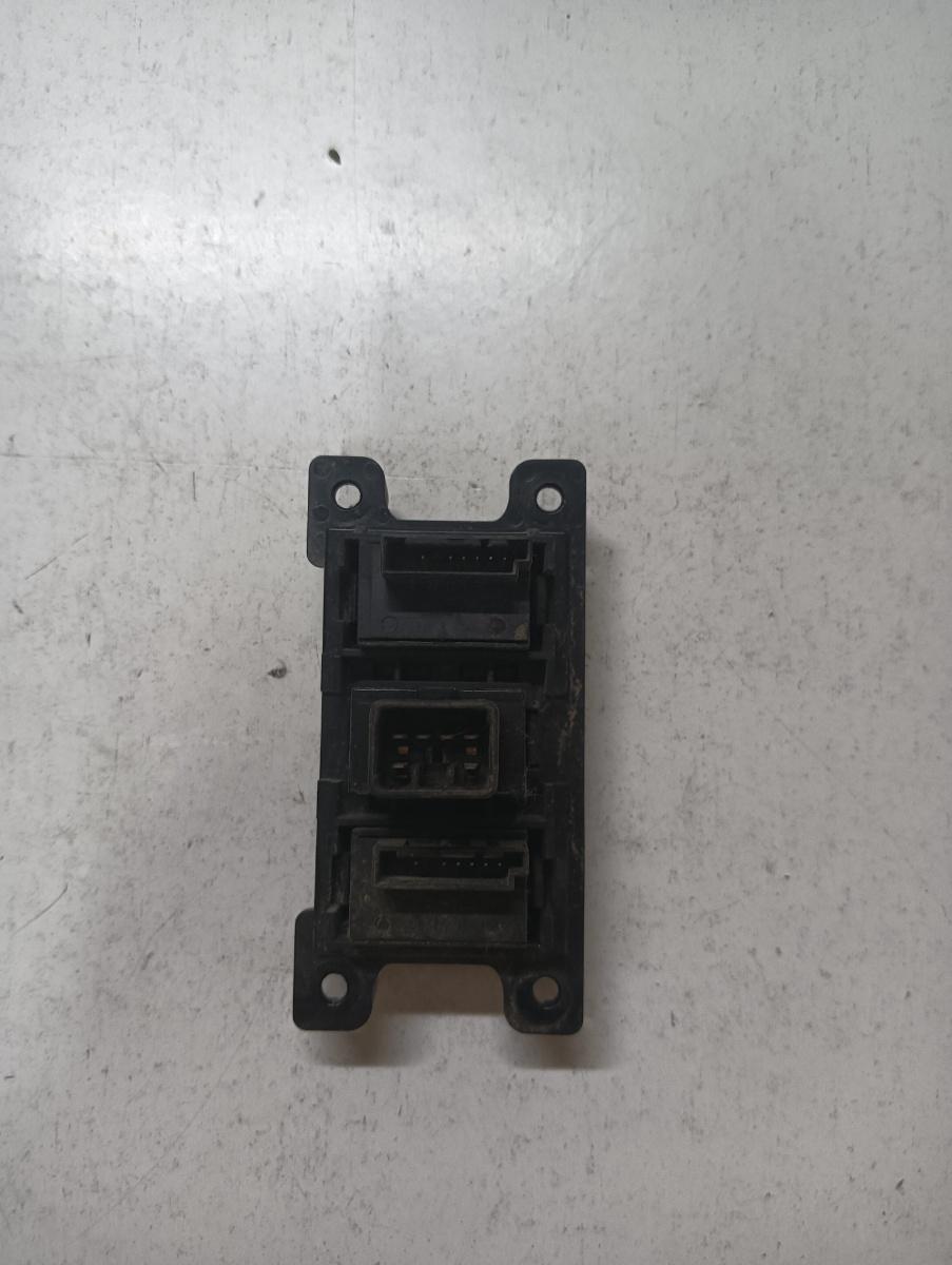 Buton incalzire scaune  HYUNDAI SANTA FE II CM 2005 - 2012 – foto 2