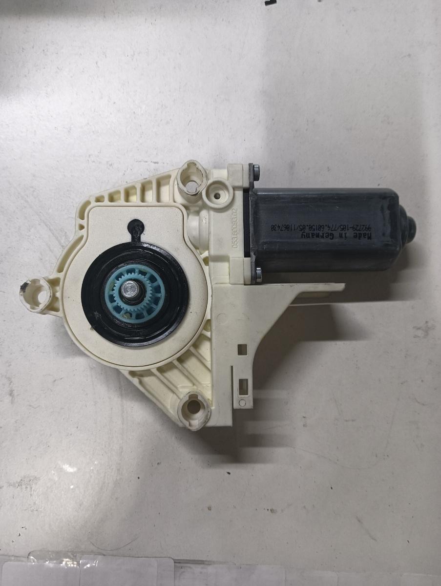 Motoras geam pivotant dreapta fata VOLKSWAGEN PASSAT Variant 3C5 2005 - 2011 980852114 1k0959792l – foto 2