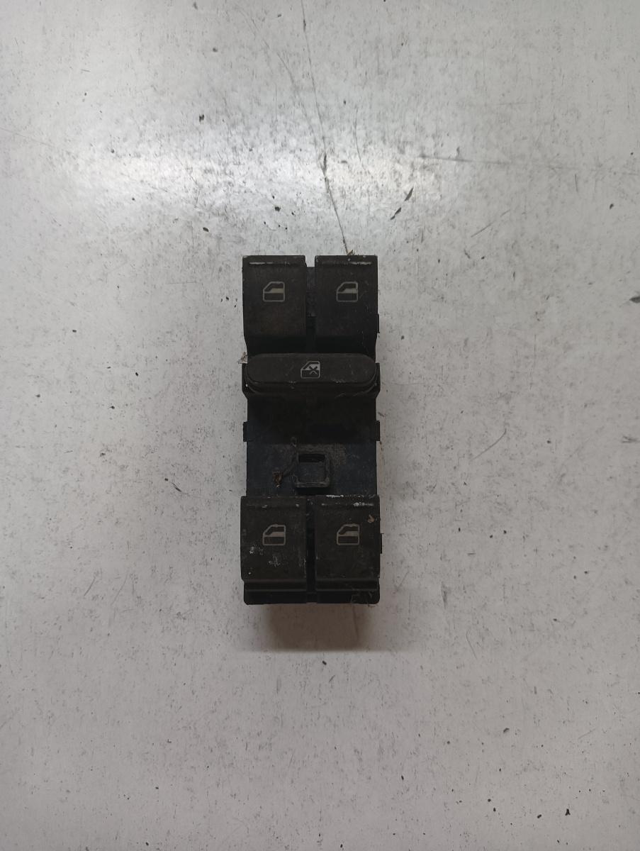 Butoane geamuri electrice stanga fata VOLKSWAGEN PASSAT 3C2 2005 - 2010