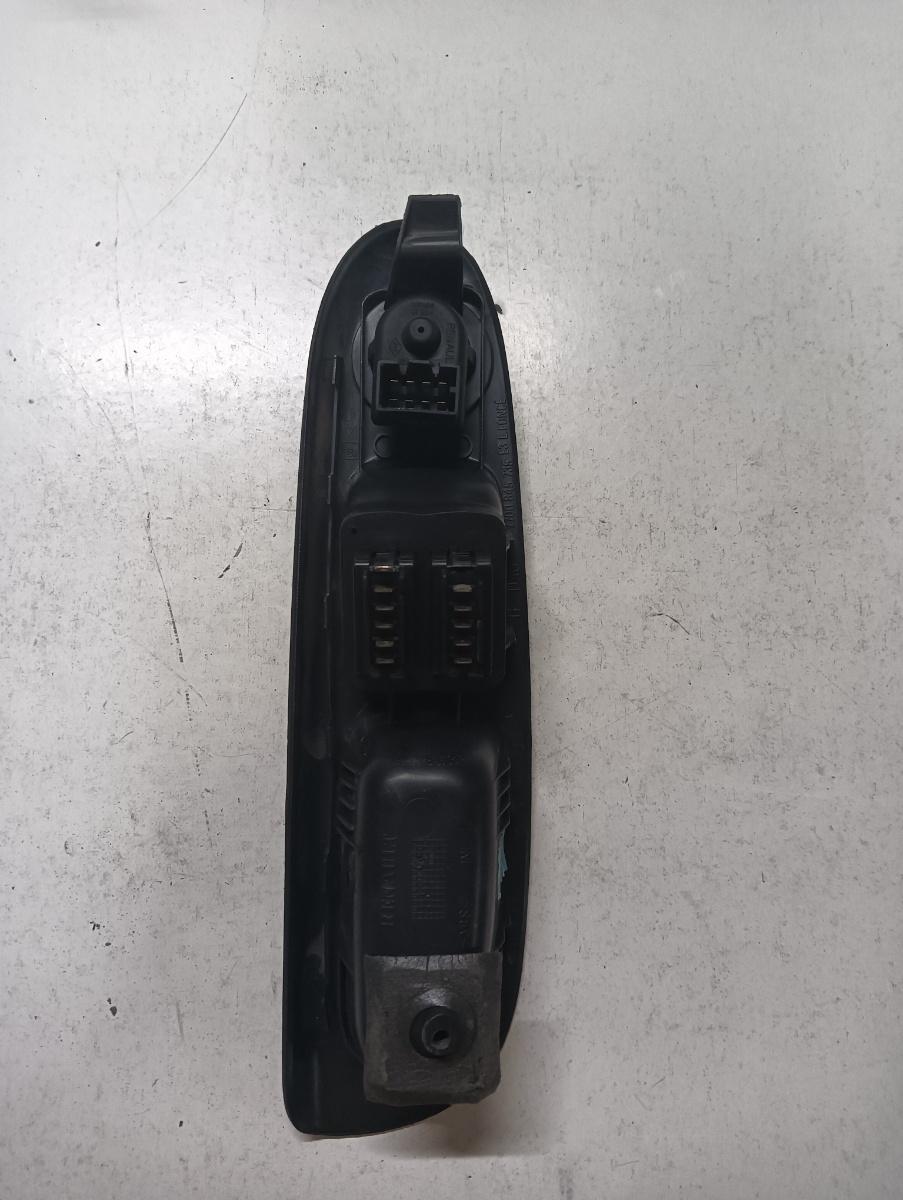 Butoane geamuri electrice stanga fata RENAULT CLIO III BR0/1, CR0/1 2005 - > 7700845735 – foto 2