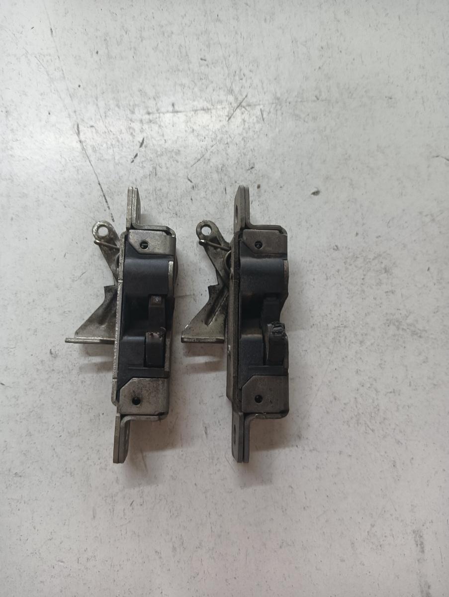 Incuietoare usa culisanta dreapta MERCEDES-BENZ SPRINTER 3,5-t Box 906 2006 - >