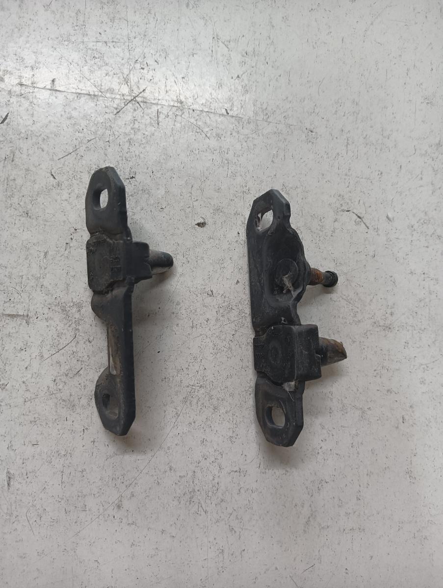 Tampon usa culisanta  dreapta MERCEDES-BENZ SPRINTER 3,5-t Box 906 2006 - > – foto 2