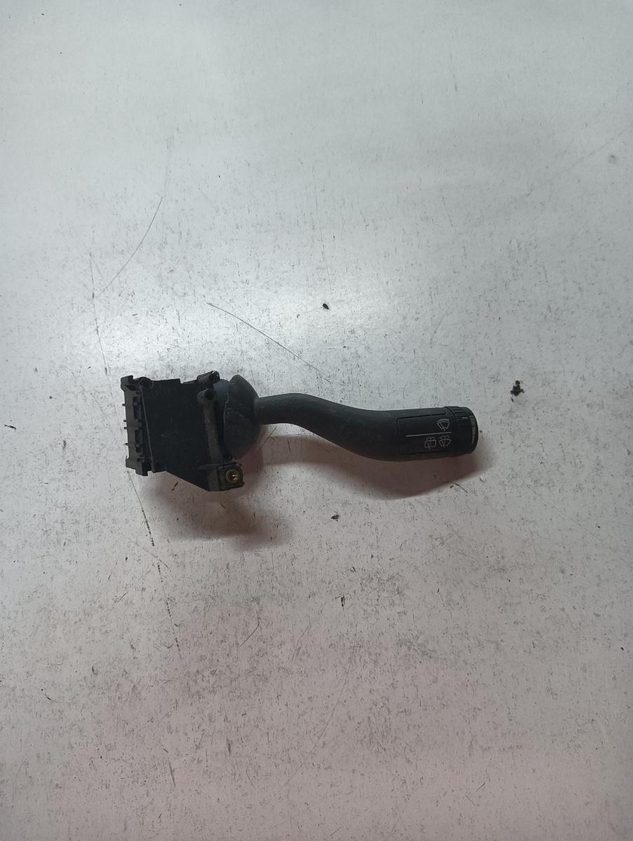 Maneta actionare stergatoare VOLKSWAGEN TOUAREG 7LA, 7L6, 7L7 2002 - 2013
