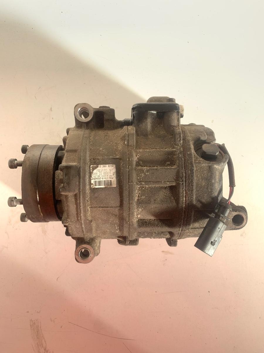 Compresor AC  Audi A8 4E, Q7 4L , R8 4,2 B  OEM 4E0260805Q
