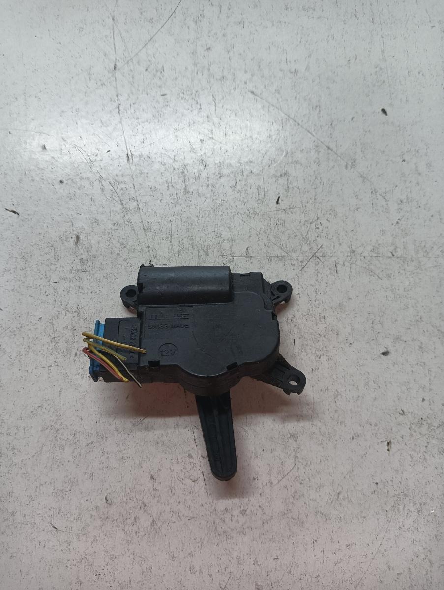 Motoras/actuator clapeta aer VOLKSWAGEN TOUAREG 7LA, 7L6, 7L7 2002 - 2013