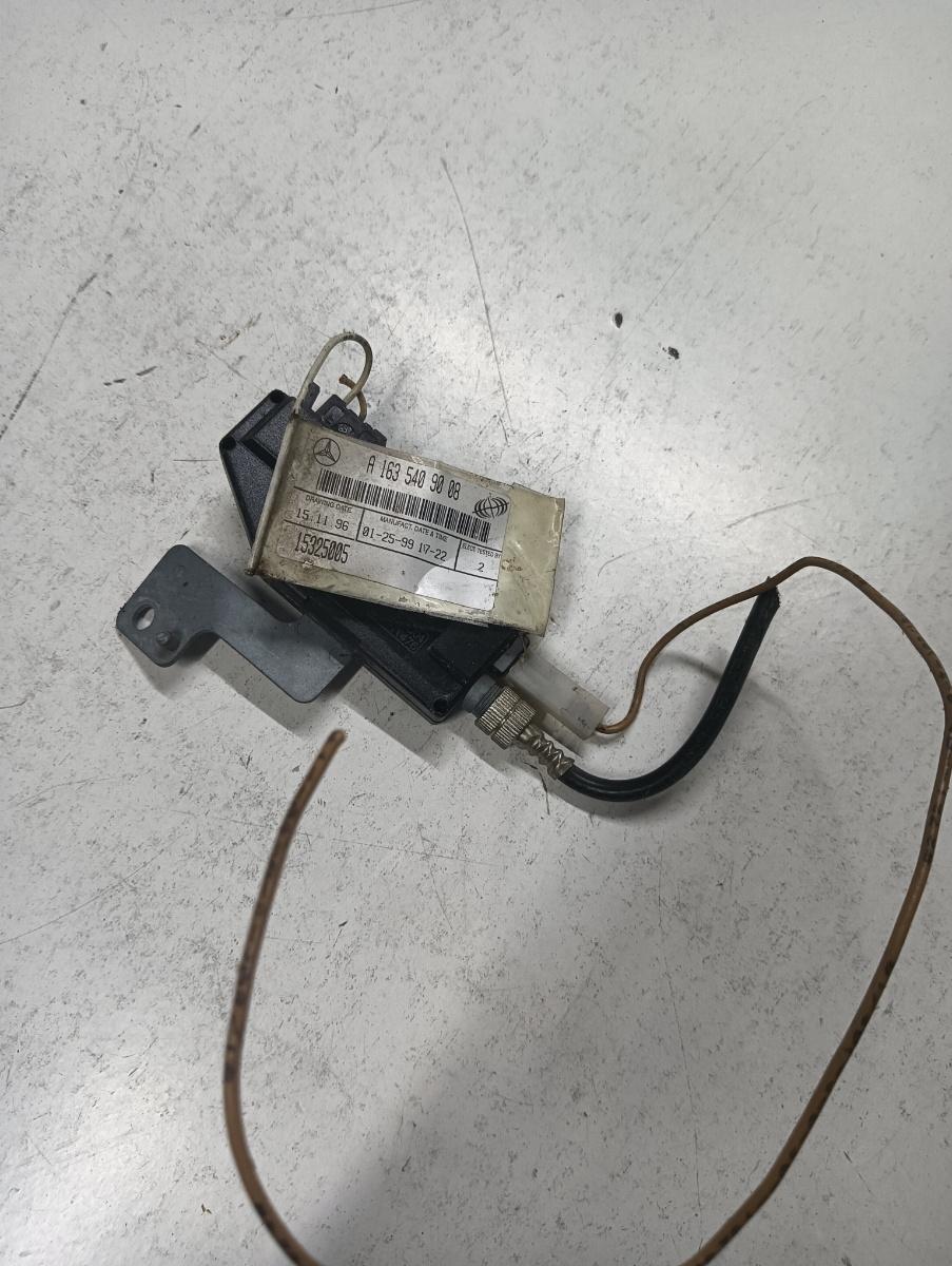 Amplificator antena  MERCEDES-BENZ M-CLASS W163 1998 - 2005 3.2 ML 320 M 112.942 A1635409008 – foto 2
