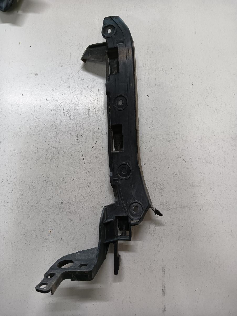 Suport bara de protectie fata stanga fata PORSCHE CAYENNE 9PA 2002 - 2010 7l5807049b