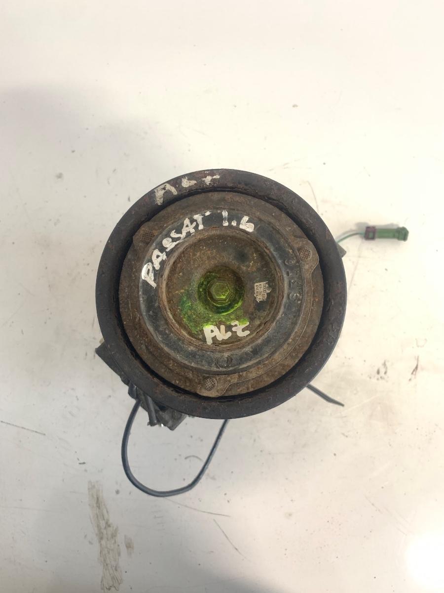 Compresor AC Audi A6 C5, A4 B4, VW passat, Skoda Superb 1.9 TDI OEM 8D0260808 – foto 2