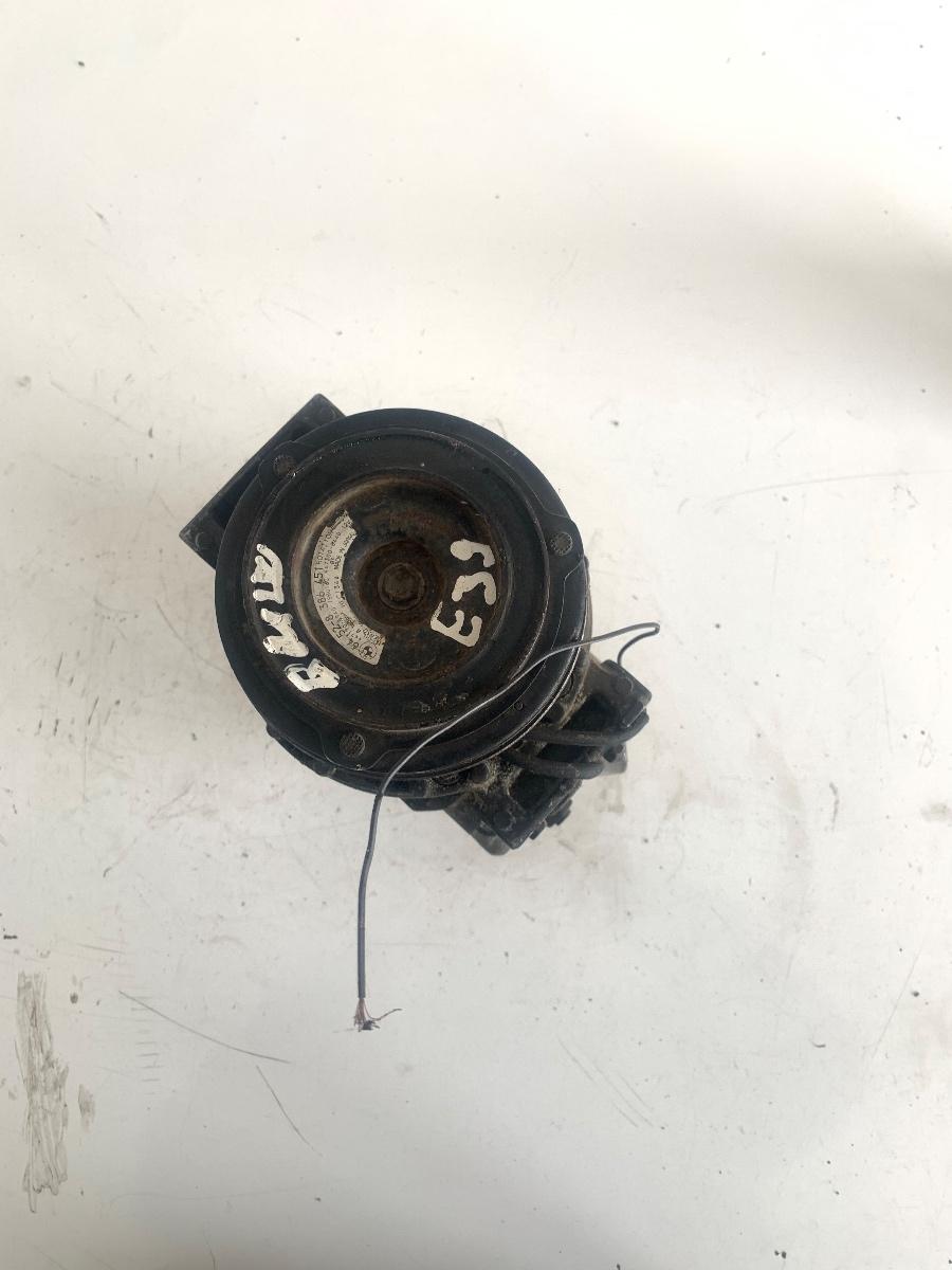 Compresor  AC 3.0D BMW 5 E39 1995 - 2003  OEM 447220 / 447170 5940 / 6452 8386451 – foto 2