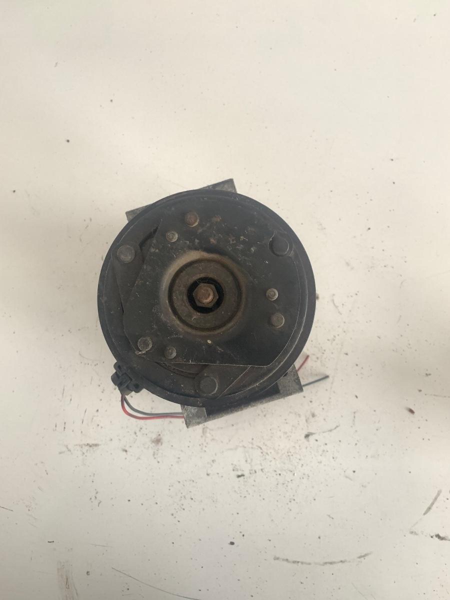 Compresor  AC RENAULT SCENIC I JA0/1_, FA0_ 1999 - 2003 1.9 dCi F9Q 732, F9Q 733 071720236 1135309 – foto 2