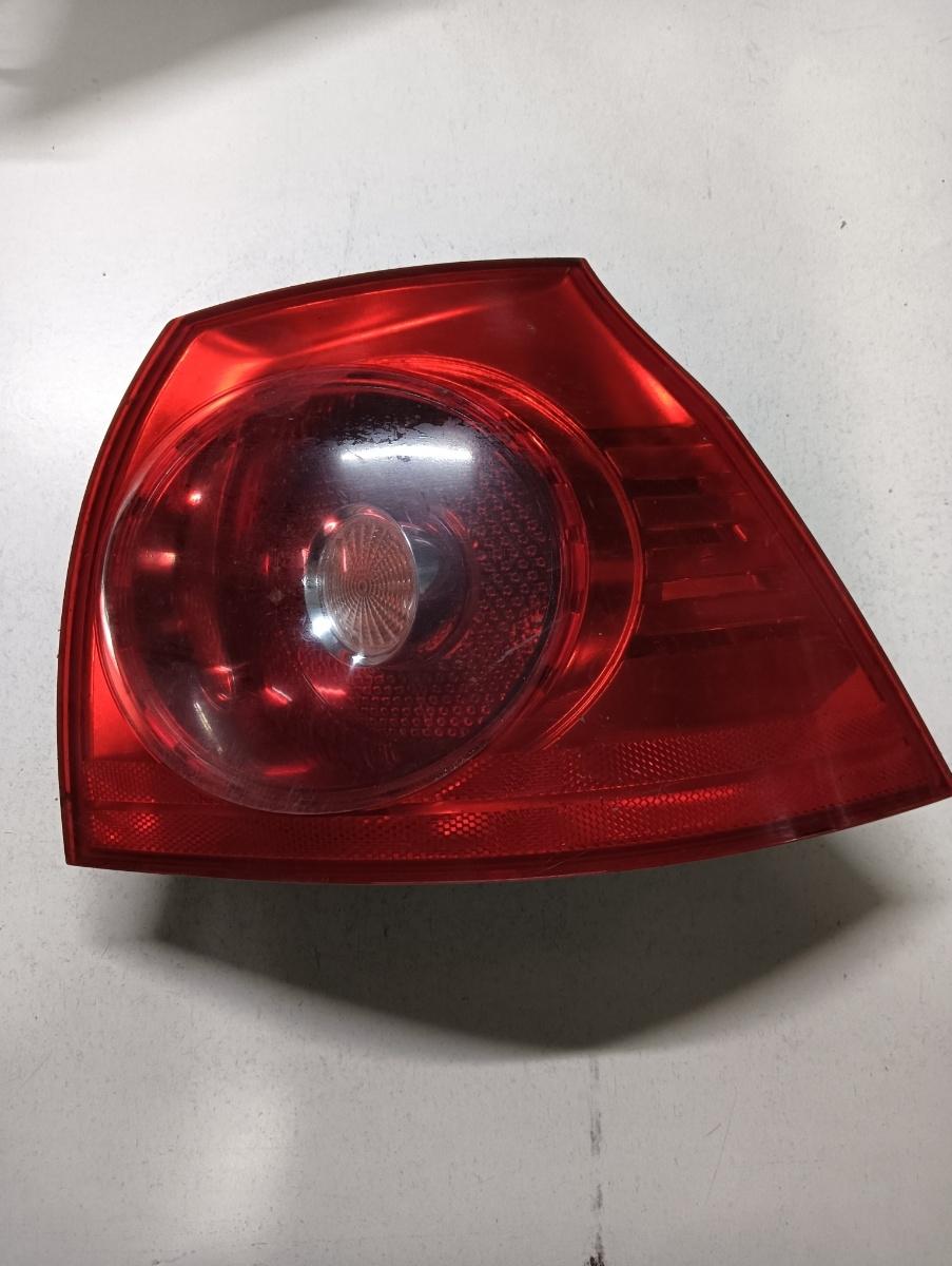 Stopuri dreapta spate VOLKSWAGEN GOLF V 1K1 2003 - 2009 1k6945096n
