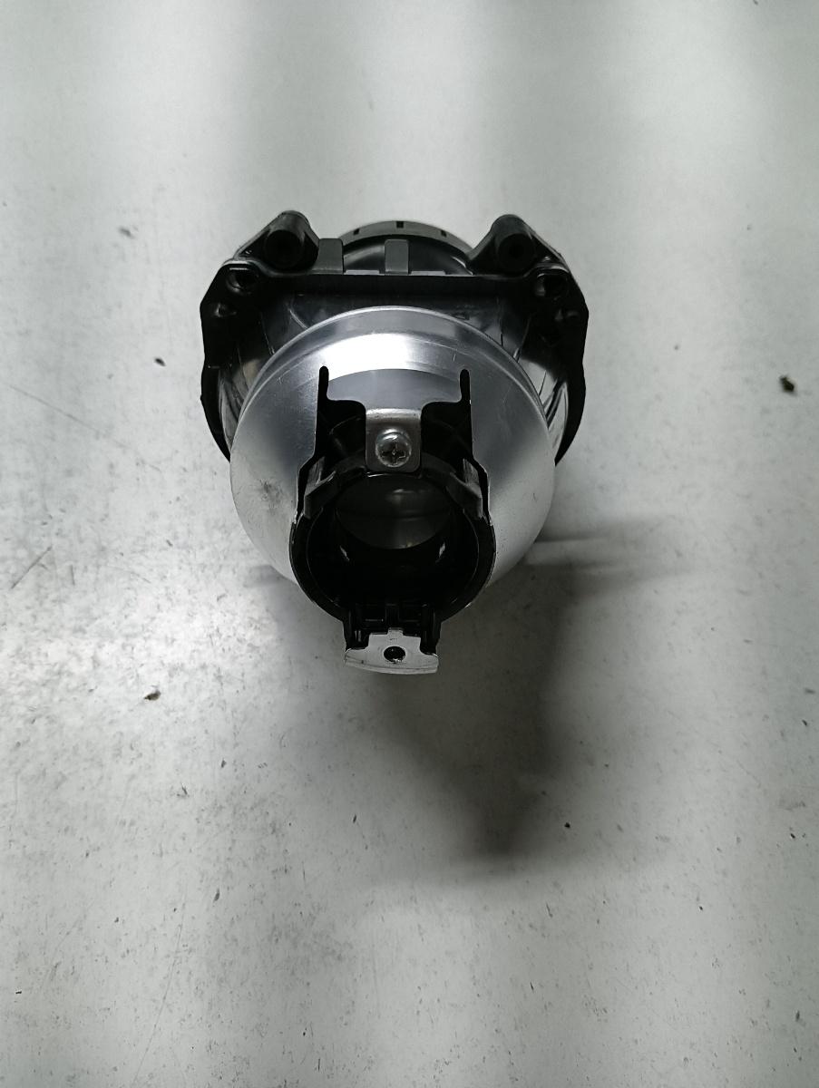 Bec xenon dreapta fata SUBARU IMPREZA Estate 2011 - > – foto 2