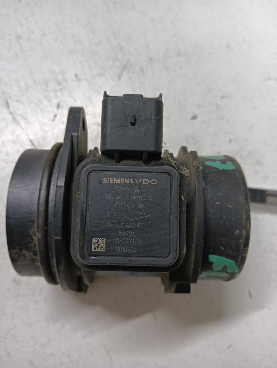 Debitmetru aer  CITROËN C3 Pluriel HB_ 2003 - > 1.4 1.4 KFV (TU3A), FORD FIESTA V JH_, JD_ 2001 - 2010 1.4 TDCi F6JA, F6JB 5wk97004 – foto 2