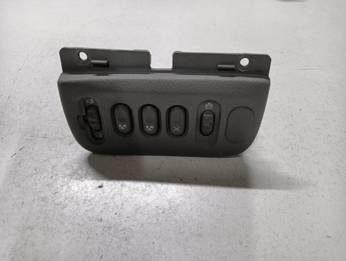 Butoane geamuri electrice/reglaj lumini RENAULT SCENIC I JA0/1_, FA0_ 1999 - 2003 7700432430